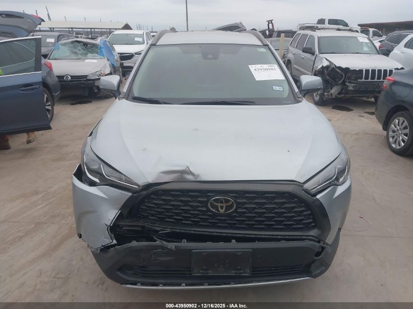 2022 Toyota Corolla Cross Le VIN: 7MUCAABG2NV024451 Lot: 43950902
