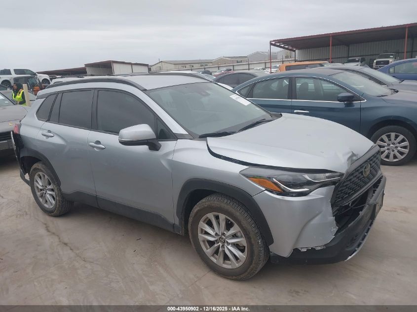 2022 Toyota Corolla Cross Le VIN: 7MUCAABG2NV024451 Lot: 43950902