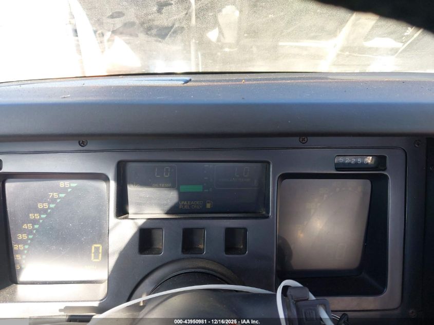 1987 Chevrolet Corvette VIN: 1G1YY3184H5113765 Lot: 43950981