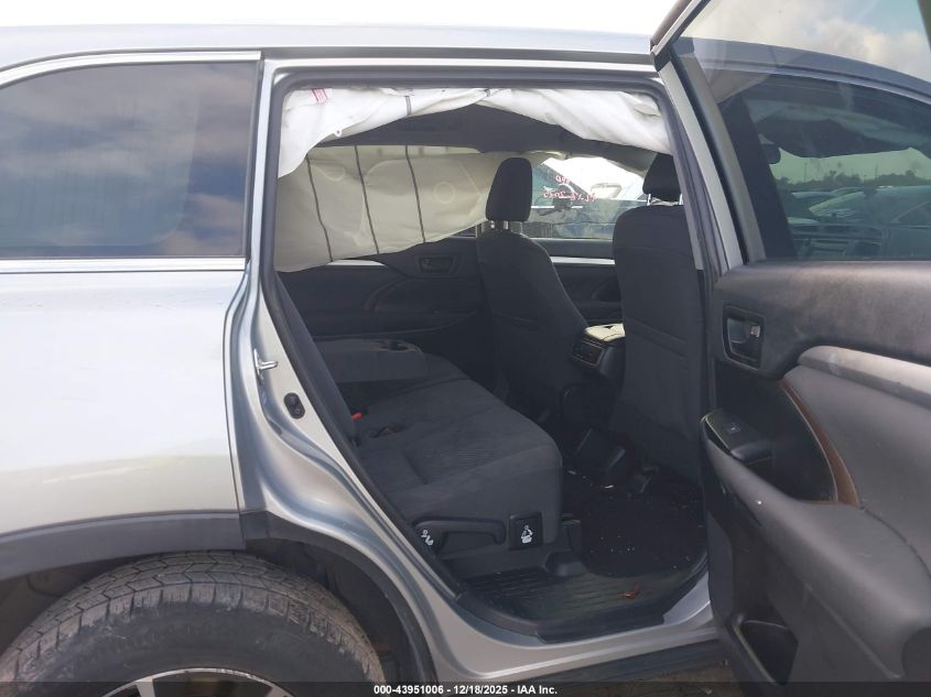 2019 Toyota Highlander Le VIN: 5TDZARFH4KS059798 Lot: 43951006