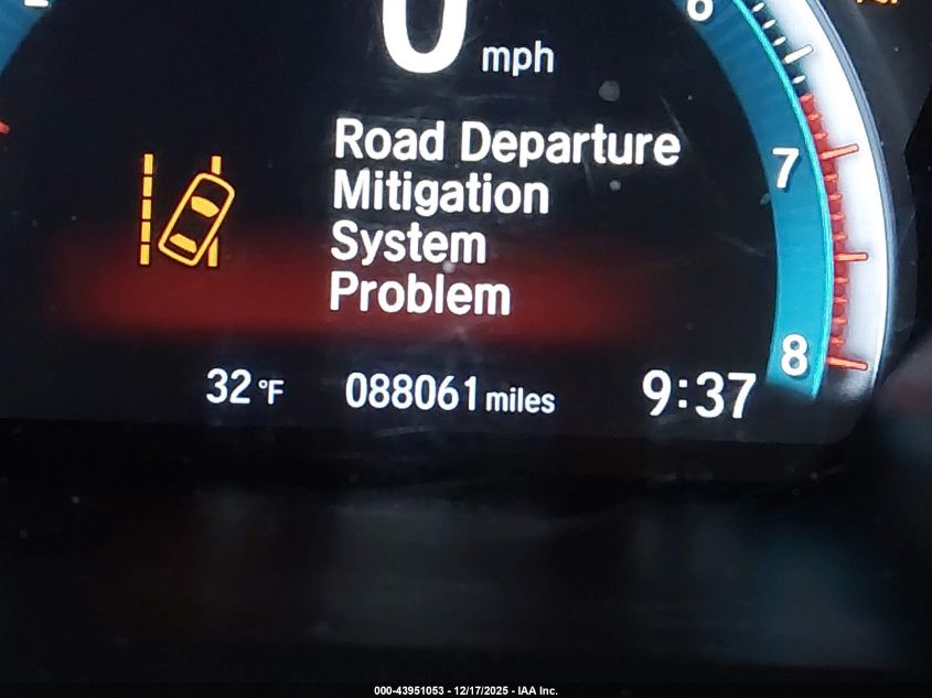 2020 Honda Civic Lx VIN: 19XFC2F68LE211824 Lot: 43951053