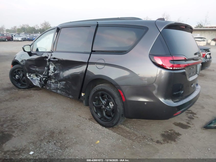 2023 Chrysler Pacifica Hybrid Limited