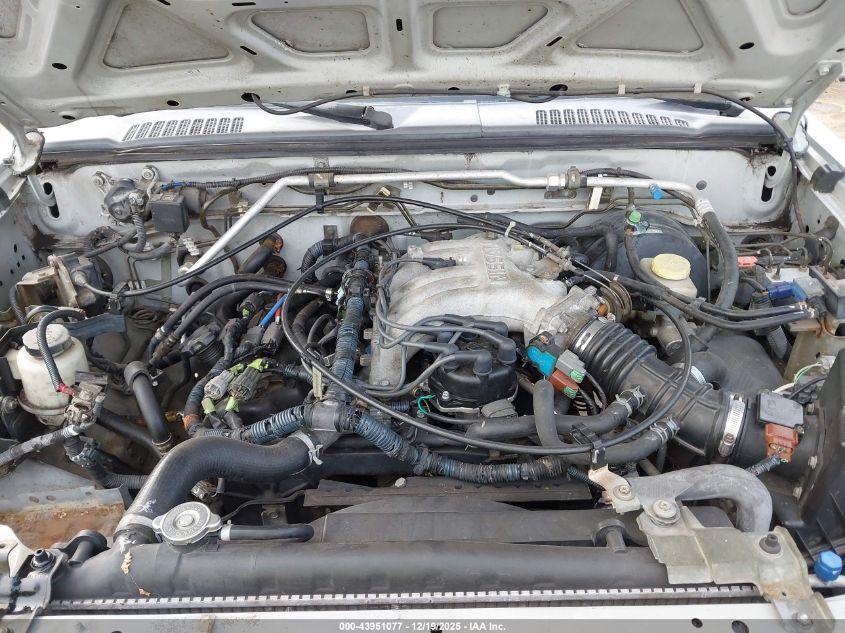 2001 Nissan Xterra Xe VIN: 5N1ED28YX1C520332 Lot: 43951077