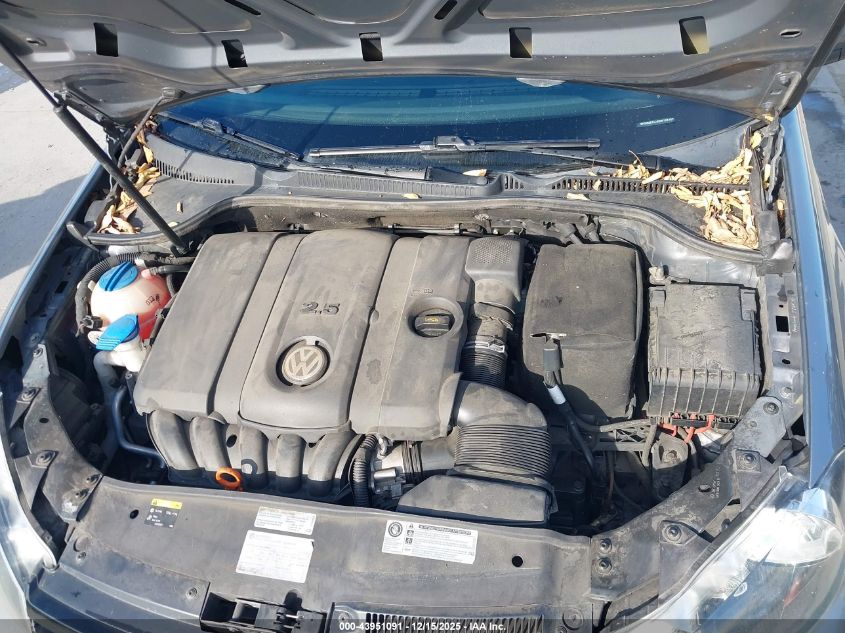 2013 Volkswagen Golf 2.5L 4-Door VIN: WVWDB7AJ4DW128157 Lot: 43951091