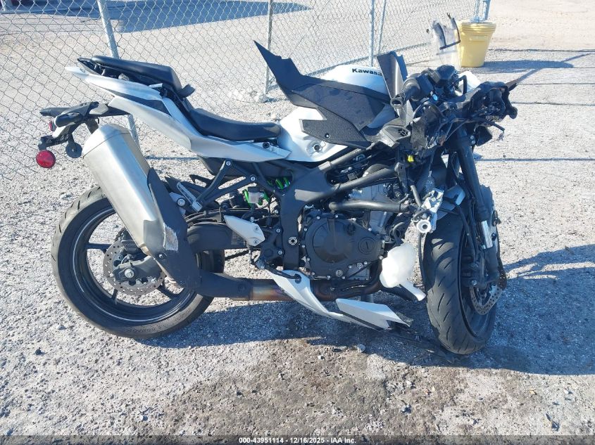 2025 Kawasaki Zx400 S VIN: ML5ZXCS16SDA41378 Lot: 43951114