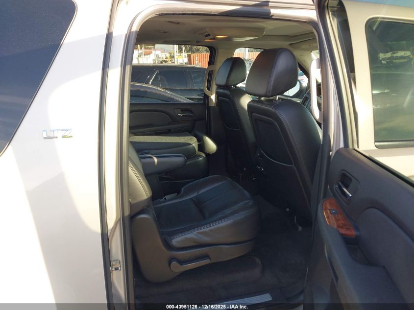 2008 Chevrolet Suburban 1500 Ltz VIN: 1GNFC16048J211410 Lot: 43951126