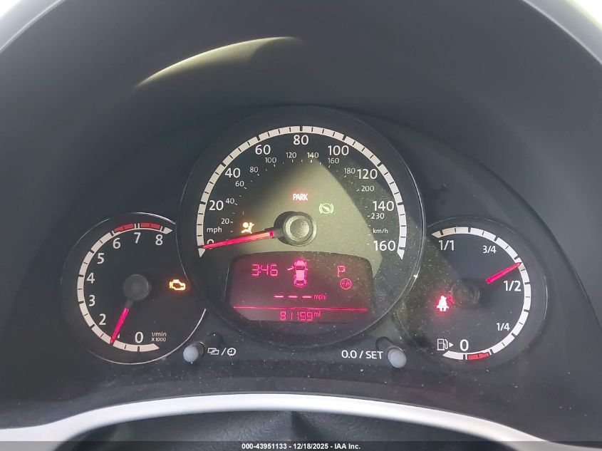 2013 Volkswagen Beetle 2.5L VIN: 3VWJP7AT4DM605818 Lot: 43951133