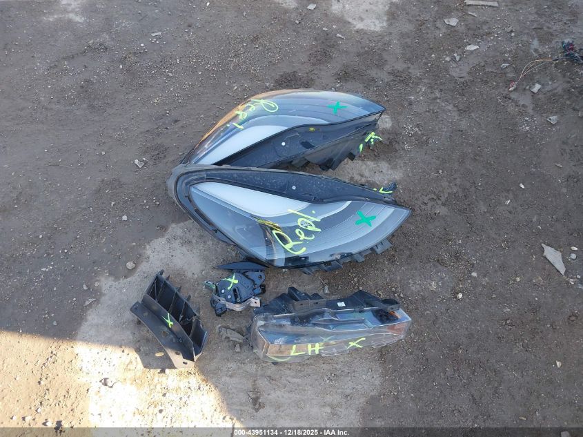 2022 Tesla Model 3 Long Range Dual Motor All-Wheel Drive VIN: 5YJ3E1EB3NF183353 Lot: 43951134