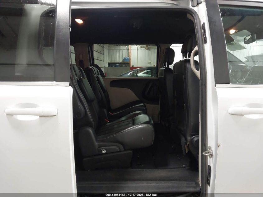 2019 Dodge Grand Caravan Sxt VIN: 2C4RDGCG0KR694338 Lot: 43951143