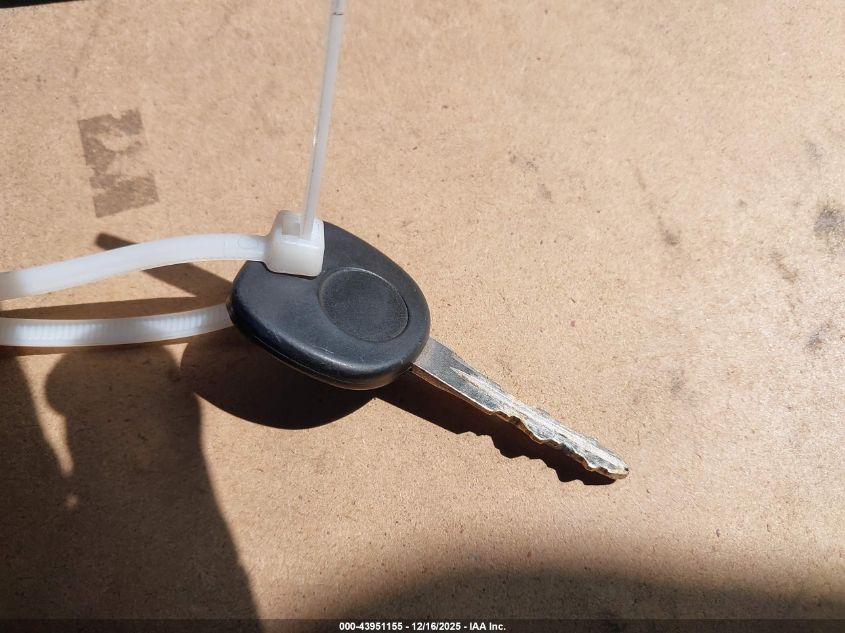 2004 GMC Yukon Slt VIN: 1GKEC13T74R204650 Lot: 43951155