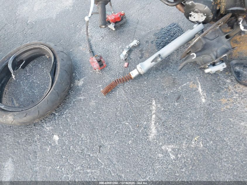 2009 Yamaha Fz6 R VIN: JYARJ18E49A002458 Lot: 43951204