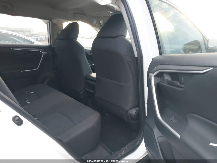 2019 Toyota Rav4 Le VIN: JTMK1RFVXKD512888 Lot: 43951220