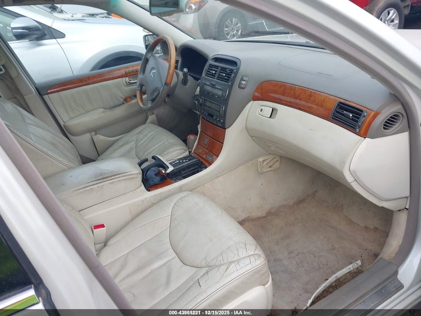 2002 LEXUS LS 430 auction photo 5