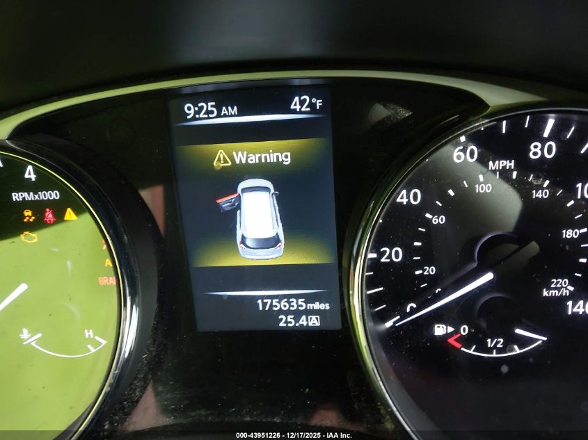 2016 Nissan Rogue S/Sl/Sv VIN: 5N1AT2MV7GC797753 Lot: 43951226