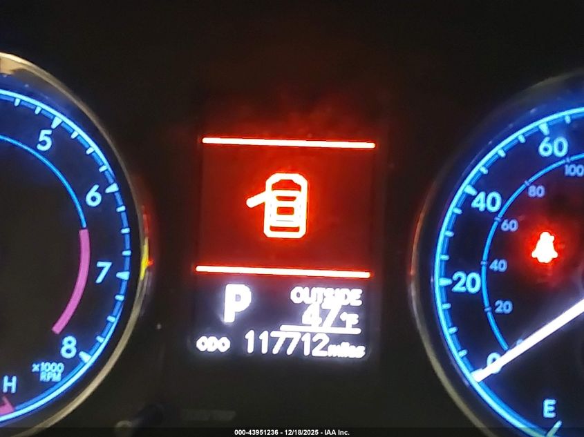 2018 Toyota Corolla Le VIN: 5YFBURHE6JP818230 Lot: 43951236