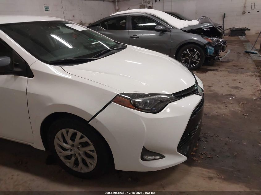 2018 Toyota Corolla Le VIN: 5YFBURHE6JP818230 Lot: 43951236