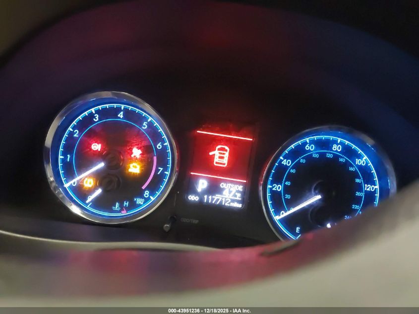 2018 Toyota Corolla Le VIN: 5YFBURHE6JP818230 Lot: 43951236