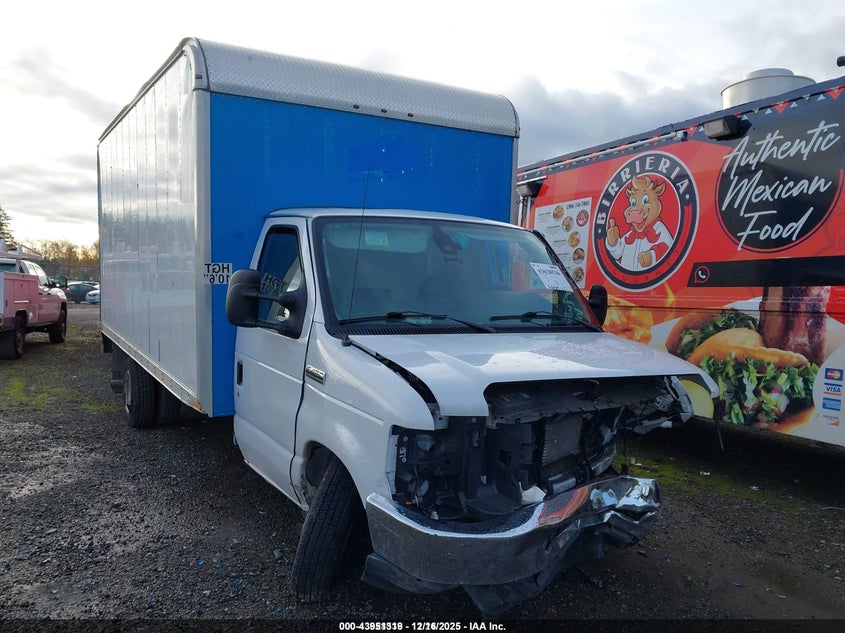 2022 Ford E-450 Cutaway