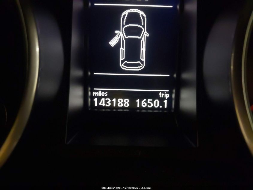 2011 Volkswagen Gti 2-Door Autobahn VIN: WVWFD7AJ1BW157695 Lot: 43951320