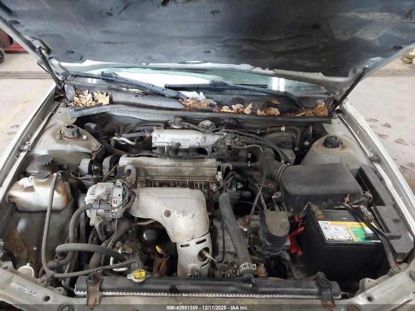 2001 Toyota Camry Ce VIN: 4T1BG22K01U015098 Lot: 43951359