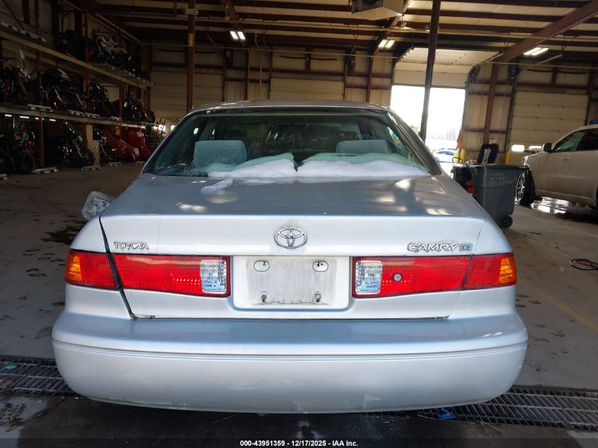 2001 Toyota Camry Ce VIN: 4T1BG22K01U015098 Lot: 43951359