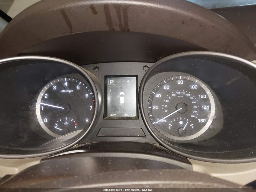 2017 Hyundai Santa Fe Sport 2.4L VIN: 5NMZUDLB4HH021736 Lot: 43951361