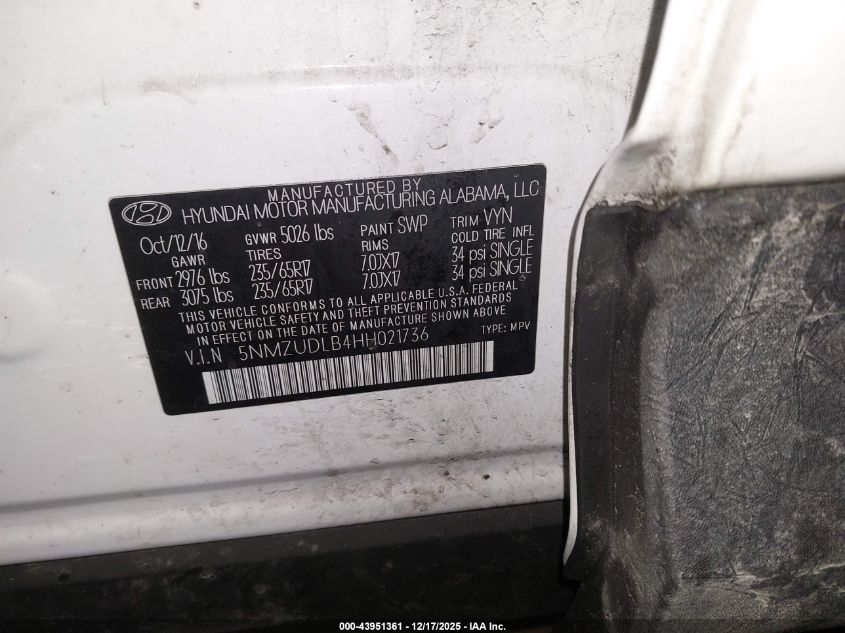 2017 Hyundai Santa Fe Sport 2.4L VIN: 5NMZUDLB4HH021736 Lot: 43951361