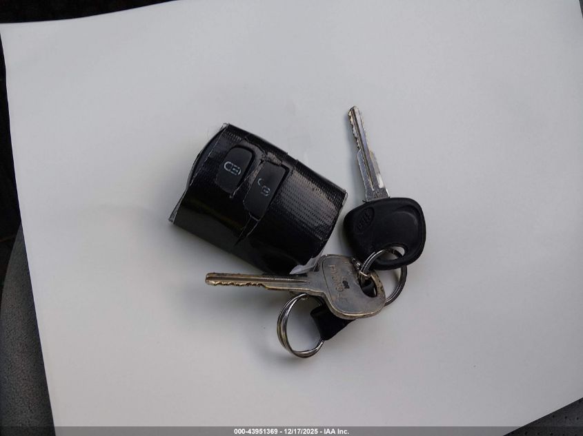 2007 Hyundai Entourage Gls/Limited/Se VIN: KNDMC233276035351 Lot: 43951369