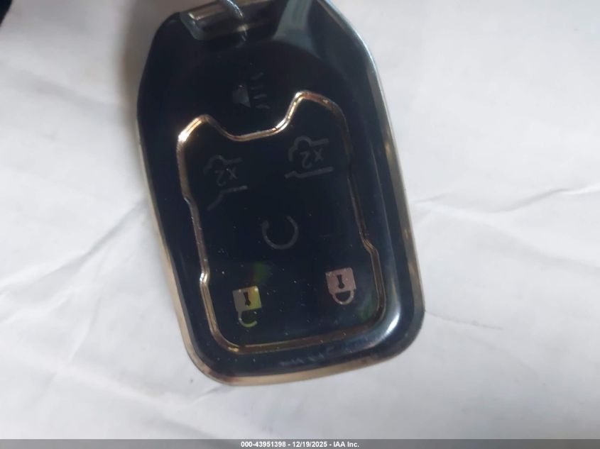 2018 Chevrolet Suburban Premier VIN: 1GNSCJKCXJR192187 Lot: 43951398