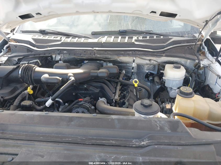 2019 Ford F-550 Chassis - 1FDUF5HY9KDA16342