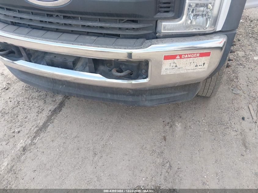 2019 Ford F-550 Chassis - 1FDUF5HY9KDA16342