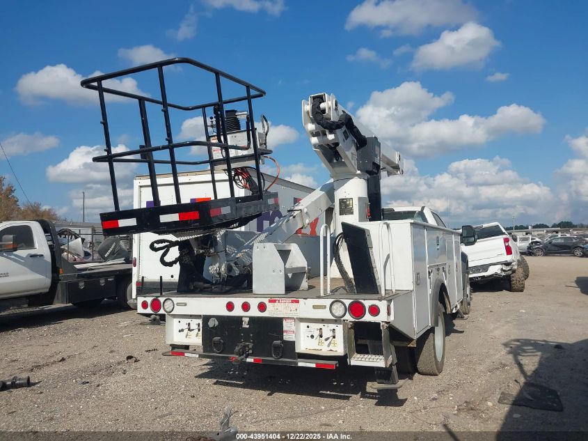 2019 Ford F-550 Chassis - 1FDUF5HY9KDA16342