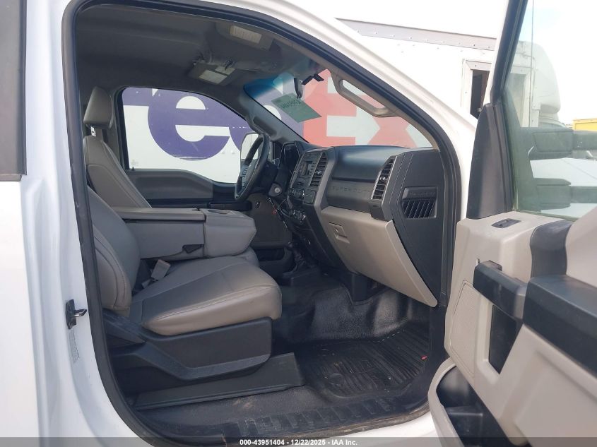 2019 Ford F-550 Chassis - 1FDUF5HY9KDA16342