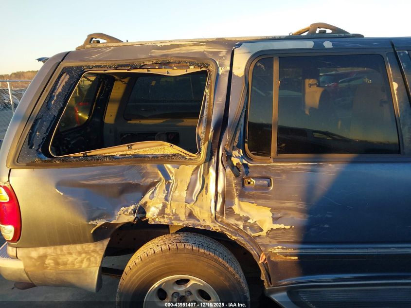 2000 Ford Explorer Xlt VIN: 1FMDU73E9YZC55898 Lot: 43951407