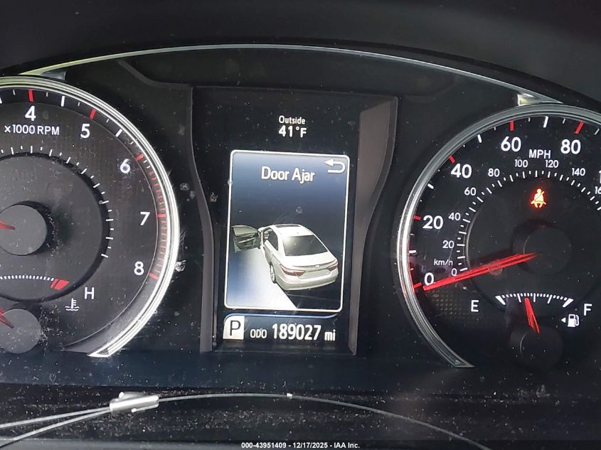 2015 Toyota Camry Se VIN: 4T1BF1FK3FU038115 Lot: 43951409