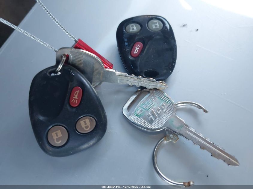 2004 GMC Sierra 1500 Slt VIN: 2GTEK19T741169333 Lot: 43951413