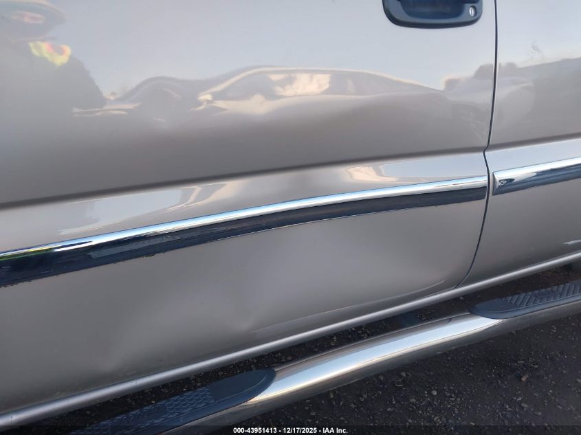 2004 GMC Sierra 1500 Slt VIN: 2GTEK19T741169333 Lot: 43951413