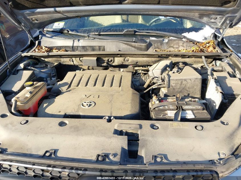 2010 Toyota Rav4 Base V6 VIN: JTMBK4DV2AD013083 Lot: 43951433