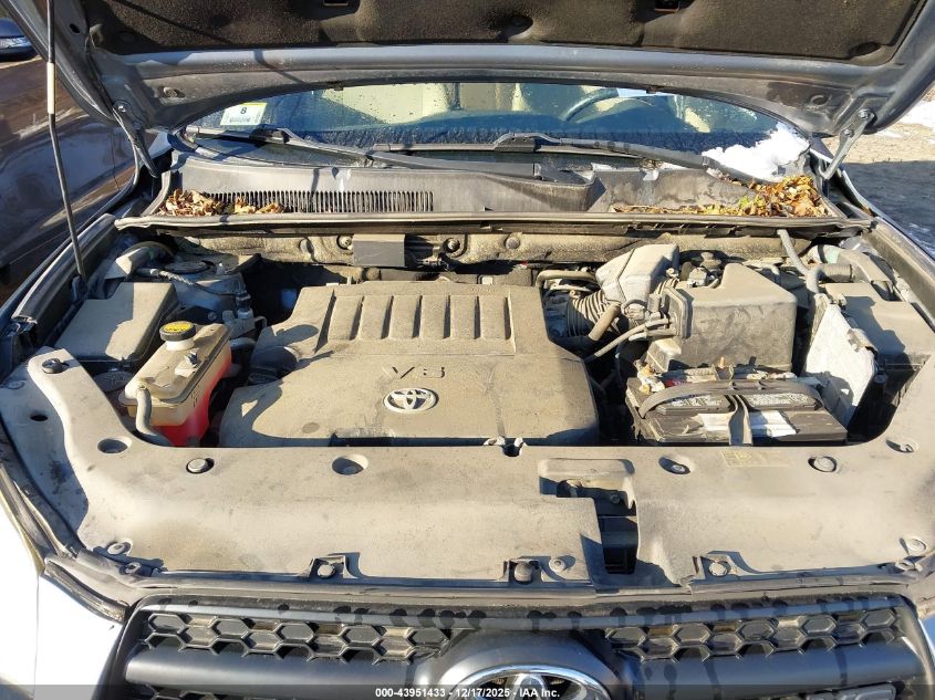 2010 Toyota Rav4 Base V6 VIN: JTMBK4DV2AD013083 Lot: 43951433