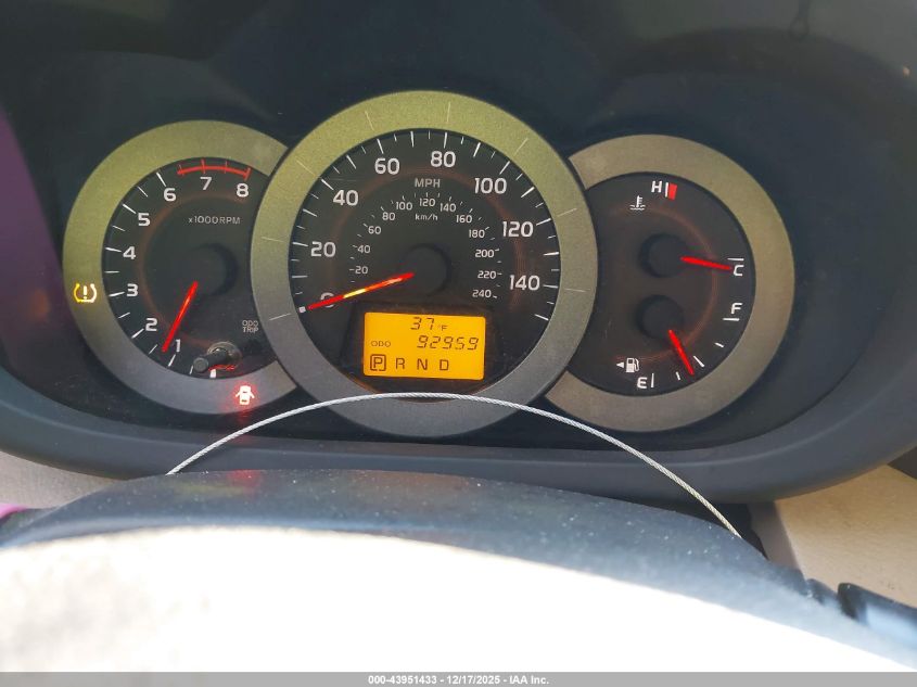 2010 Toyota Rav4 Base V6 VIN: JTMBK4DV2AD013083 Lot: 43951433