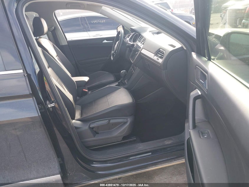 2020 Volkswagen Tiguan 2.0T Se/2.0T Se R-Line Black/2.0T Sel