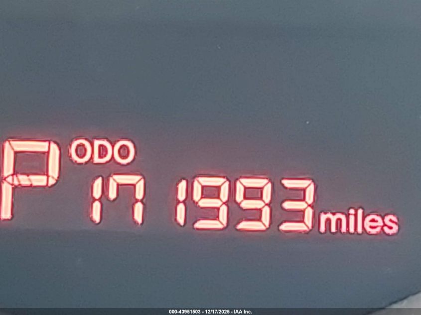 2011 Kia Soul + VIN: KNDJT2A25B7300649 Lot: 43951503