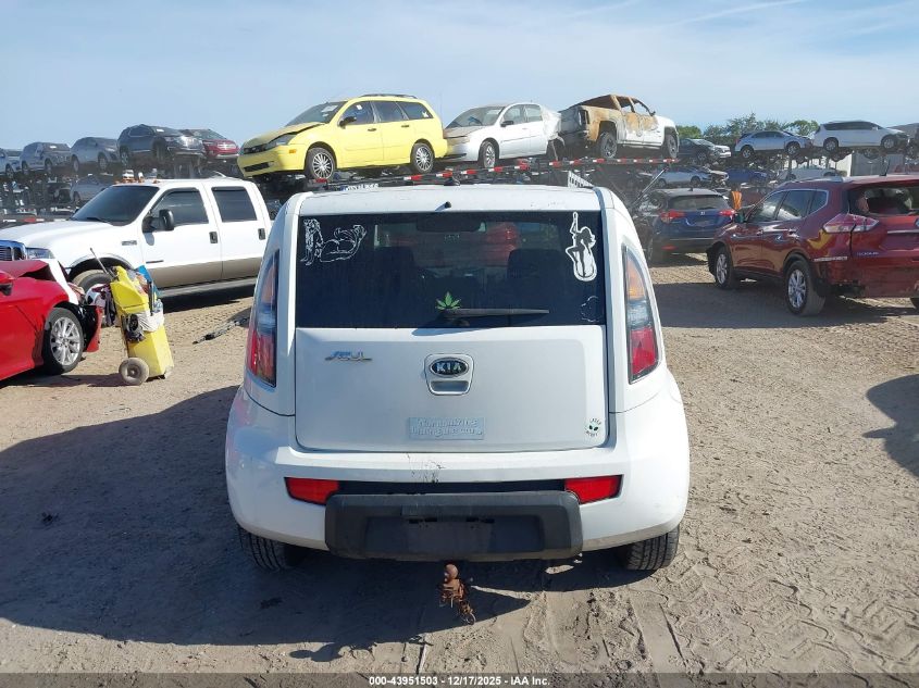 2011 Kia Soul + VIN: KNDJT2A25B7300649 Lot: 43951503