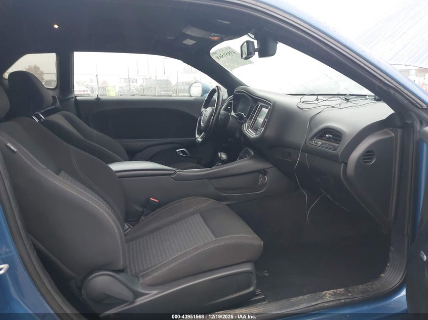 2020 Dodge Challenger Sxt