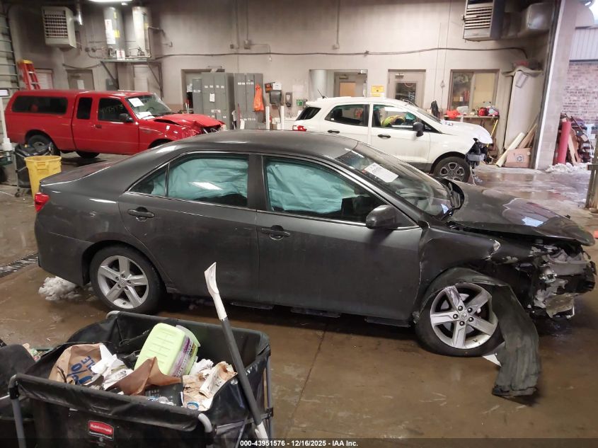 2014 Toyota Camry Se VIN: 4T1BF1FK9EU320600 Lot: 43951576