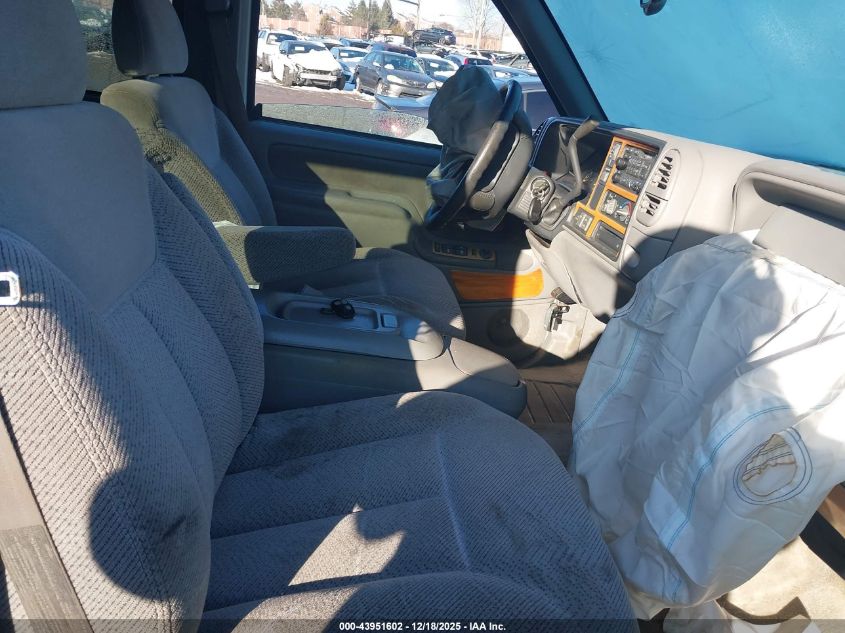 1997 Chevrolet Tahoe Ls VIN: 1GNEK13R6VJ443147 Lot: 43951602