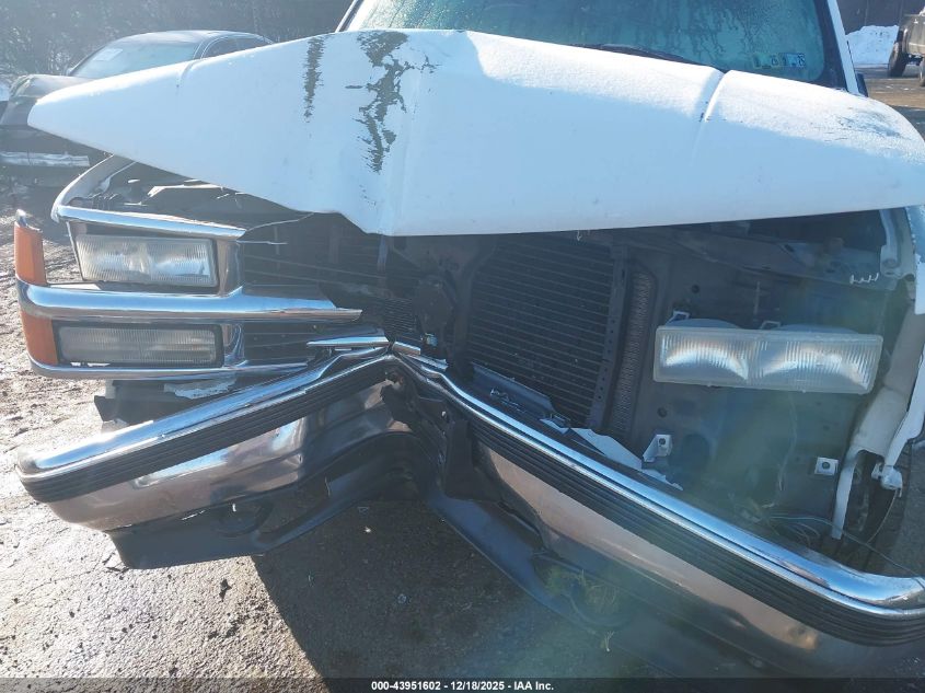 1997 Chevrolet Tahoe Ls VIN: 1GNEK13R6VJ443147 Lot: 43951602