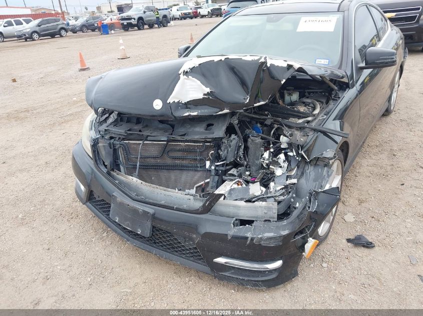 2015 Mercedes-Benz C 250 VIN: WDDGJ4HB4FG368177 Lot: 43951605