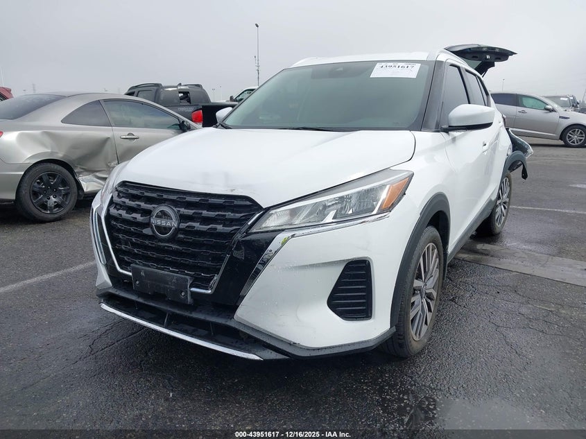 2023 Nissan Kicks Sv Xtronic Cvt