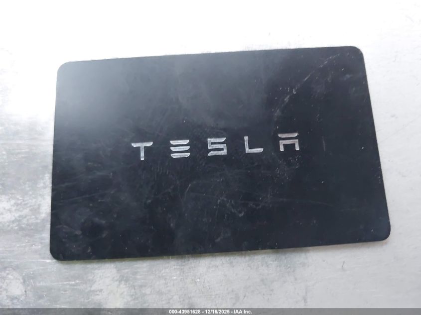 2021 Tesla Model Y Performance Dual Motor All-Wheel Drive VIN: 5YJYGDEF0MF215839 Lot: 43951628